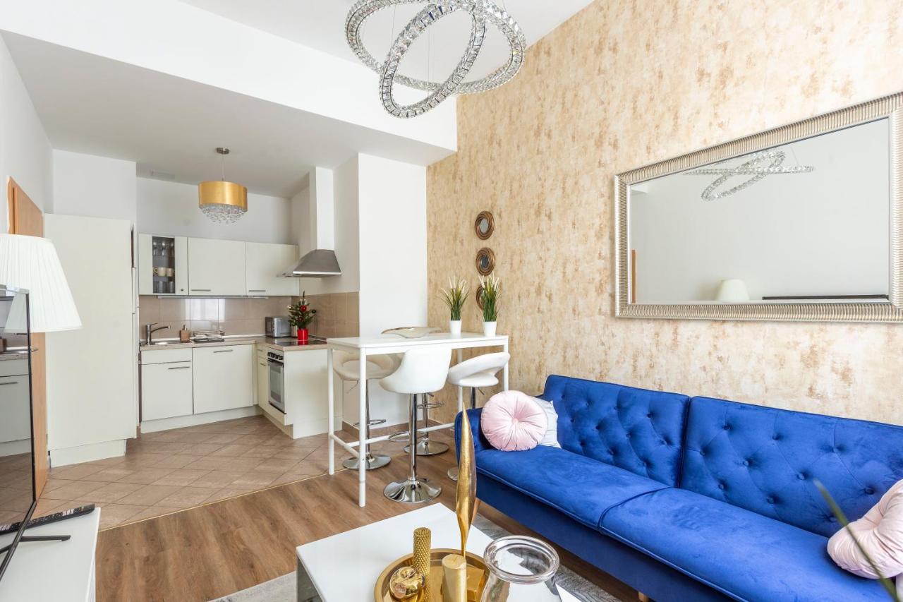 Explore Budapest From A Luxurious Cozy Apartment Экстерьер фото