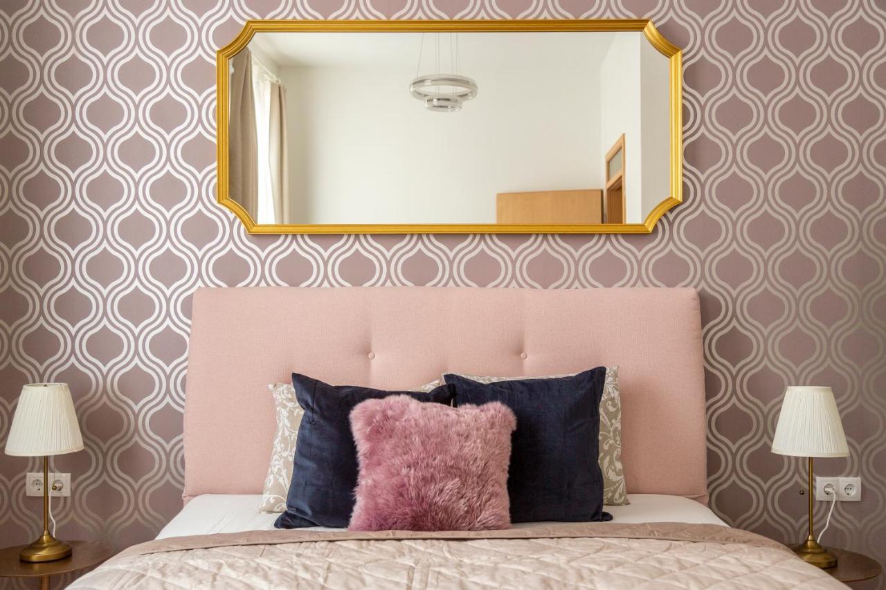 Explore Budapest From A Luxurious Cozy Apartment Экстерьер фото