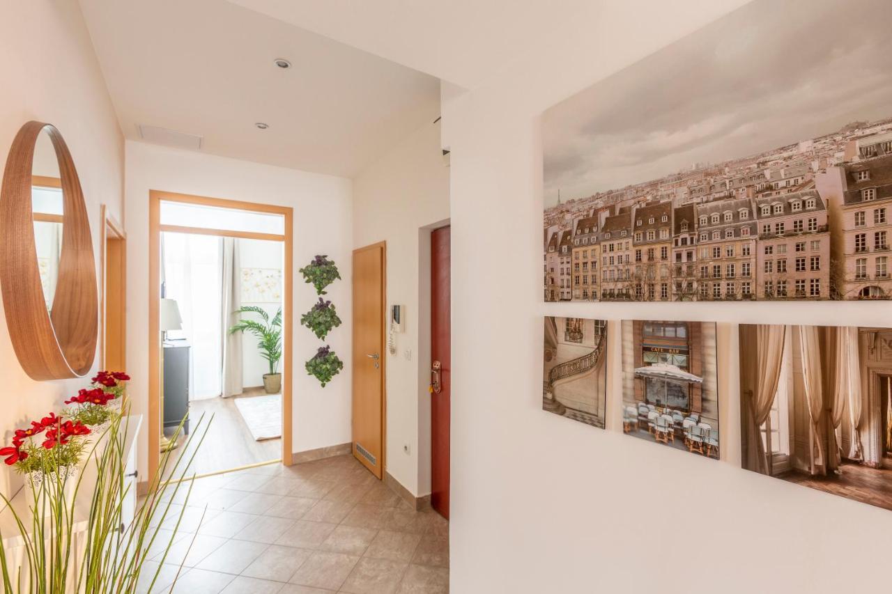 Explore Budapest From A Luxurious Cozy Apartment Экстерьер фото