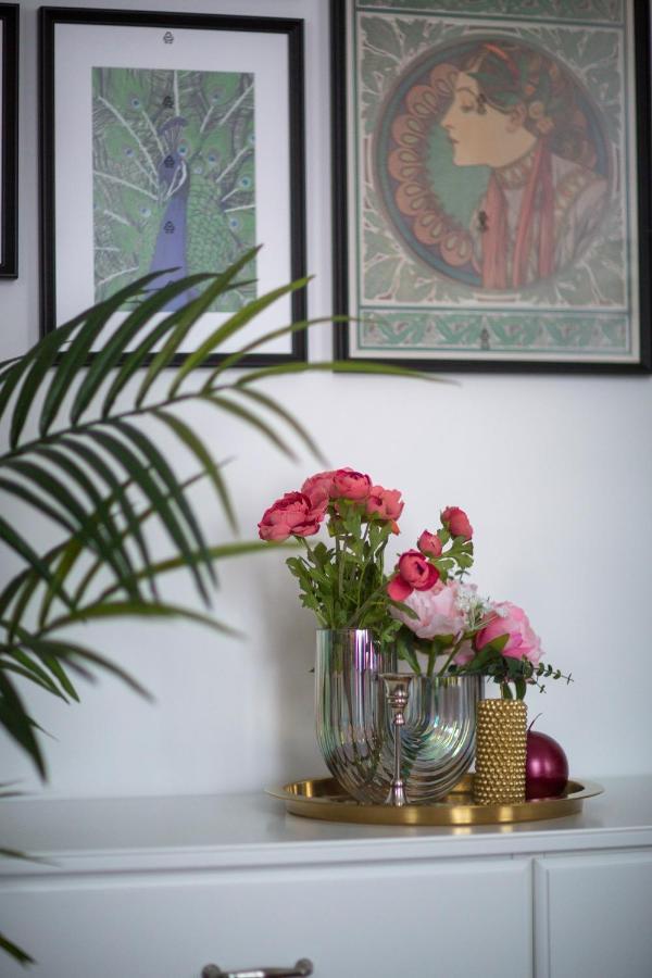 Explore Budapest From A Luxurious Cozy Apartment Экстерьер фото
