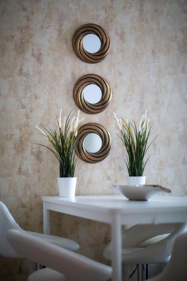 Explore Budapest From A Luxurious Cozy Apartment Экстерьер фото
